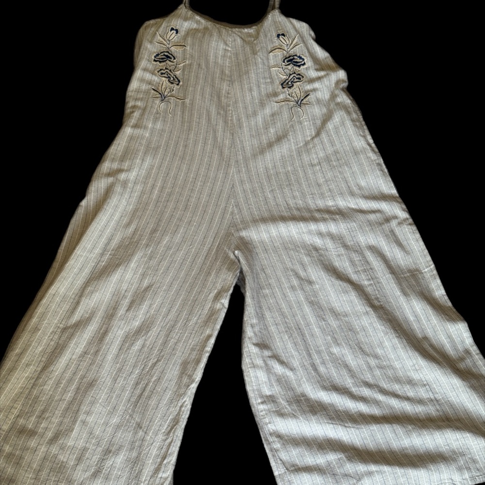 👖Cost Plus World Market Striped Jumpsuit with Floral Embroidery and pockets! - Picture 5 of 10